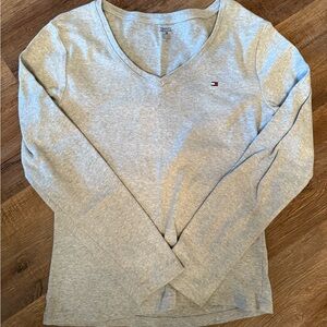 Tommy Hilfiger long sleeve tee